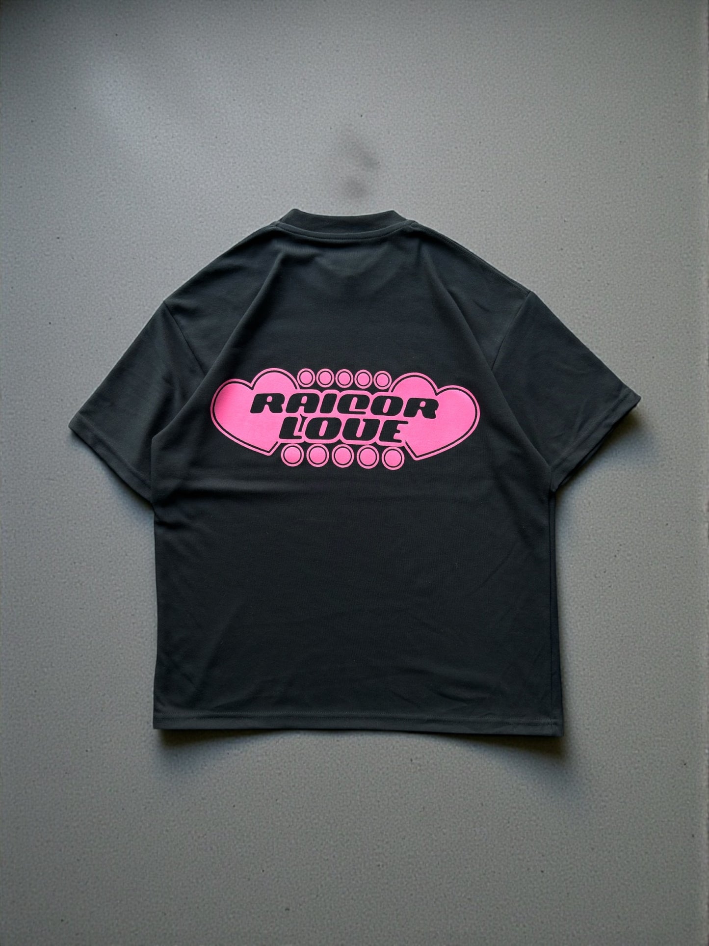 Raiqor Love tee