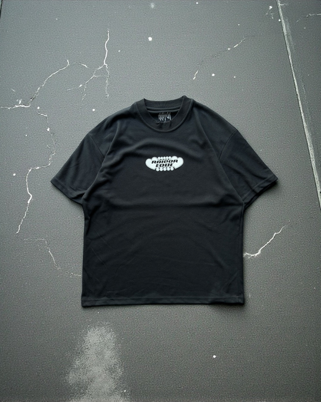 Raiqor Love tee