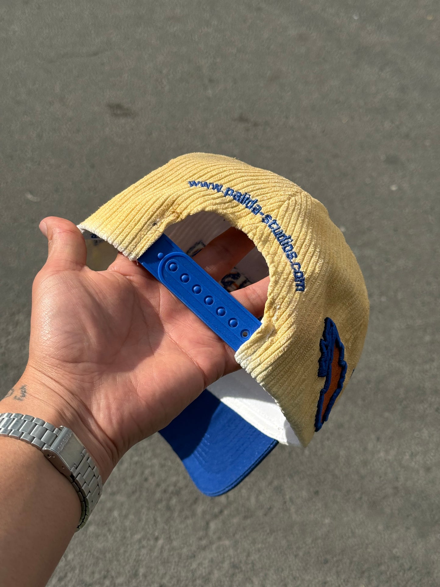 PÁLIDA STUDIOS Protege tu cuello pana