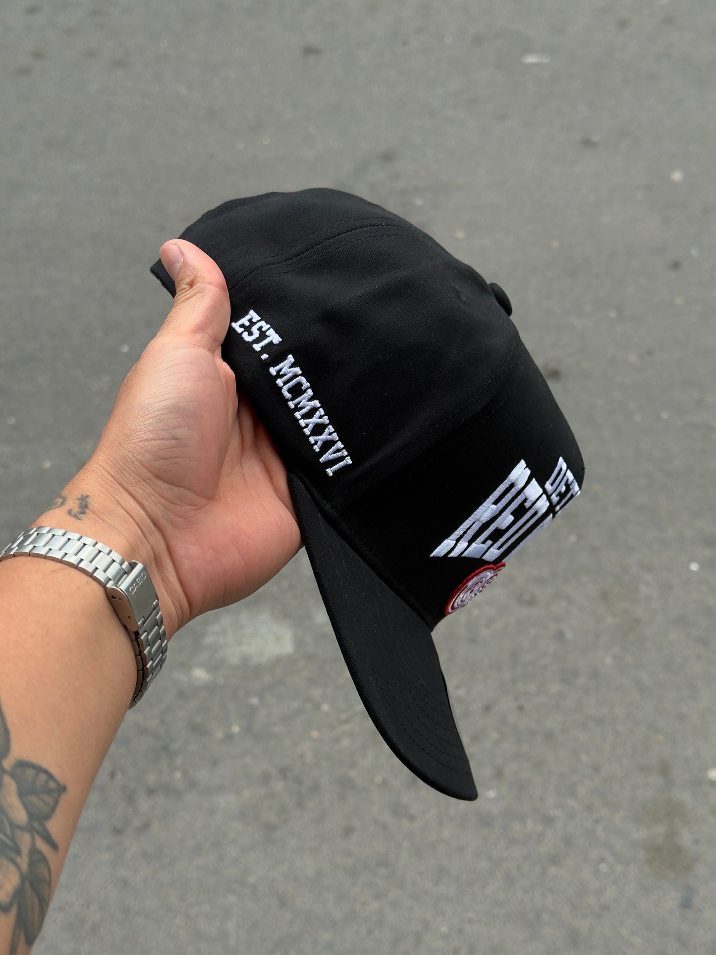 MITCHELL & NESS DETROIT RED WINGS BLACK PRO PINCH FIT SNAPBACK